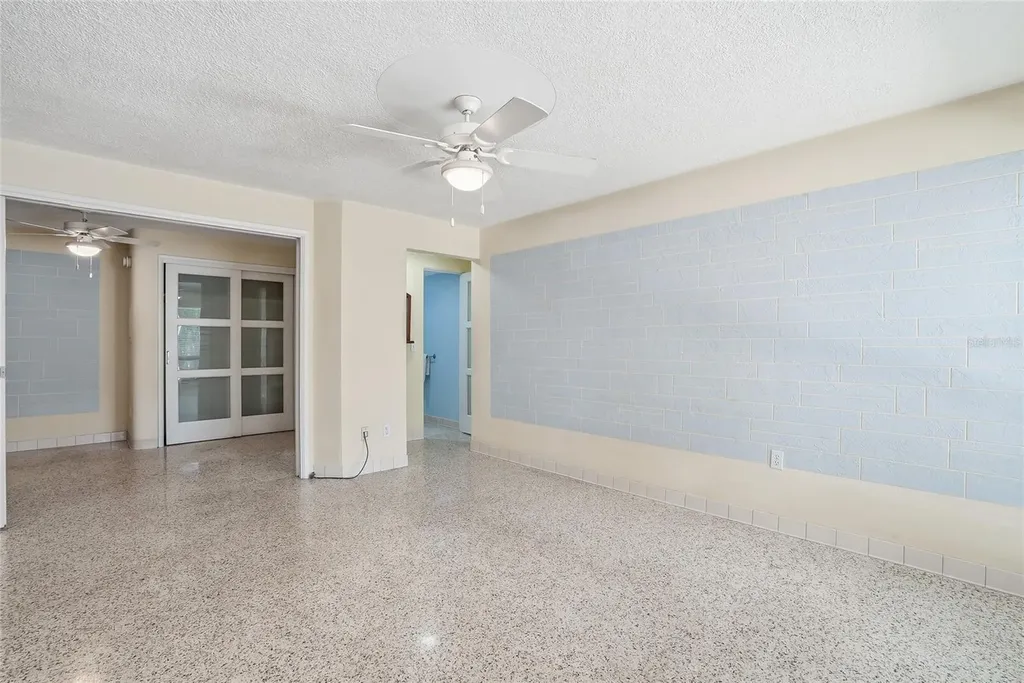 145 10th Avenue N St Petersburg FL 33701