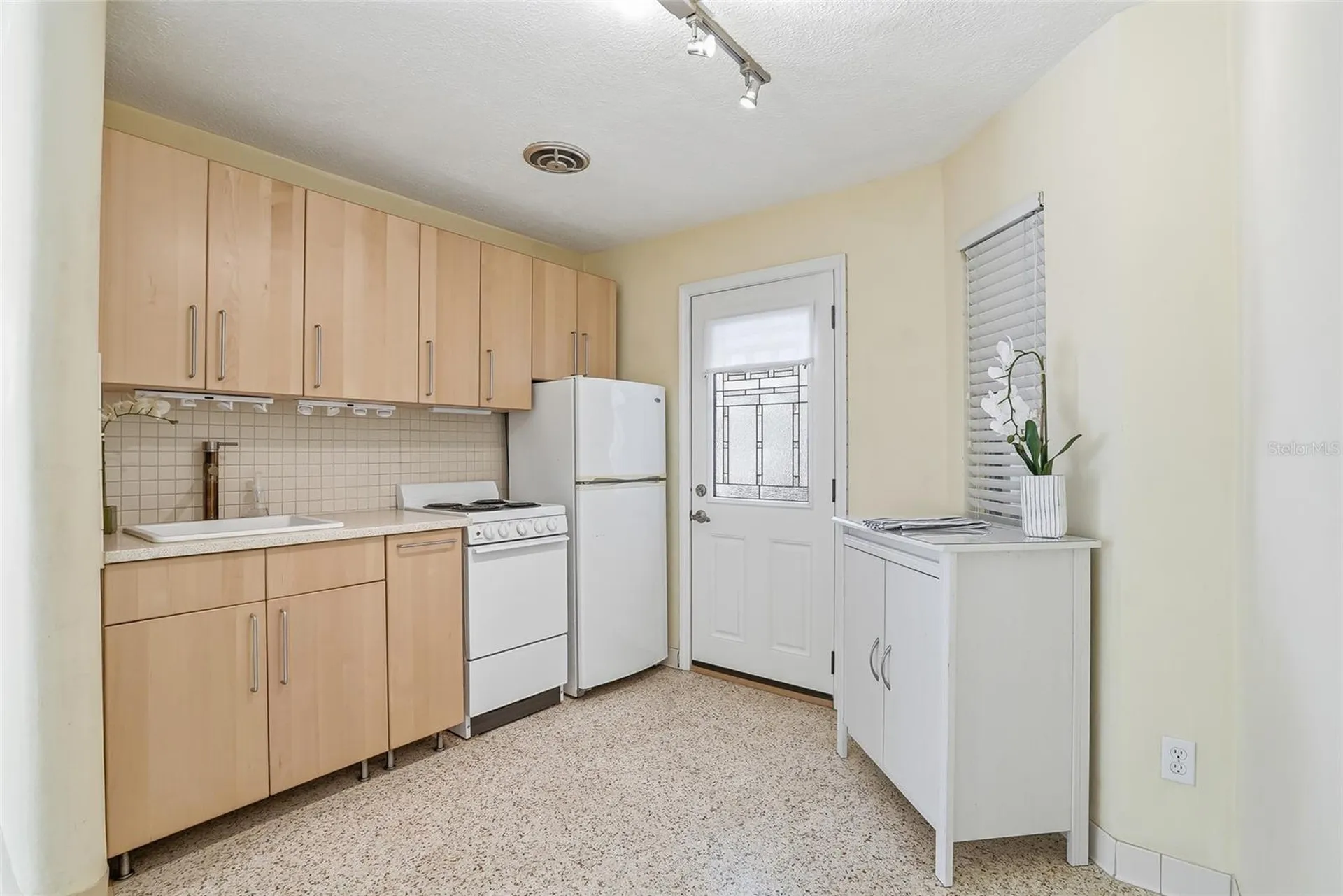 145 10th Avenue N St Petersburg FL 33701