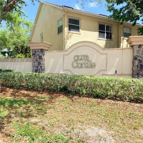 2853 Club Cortile Circle Kissimmee FL 34746