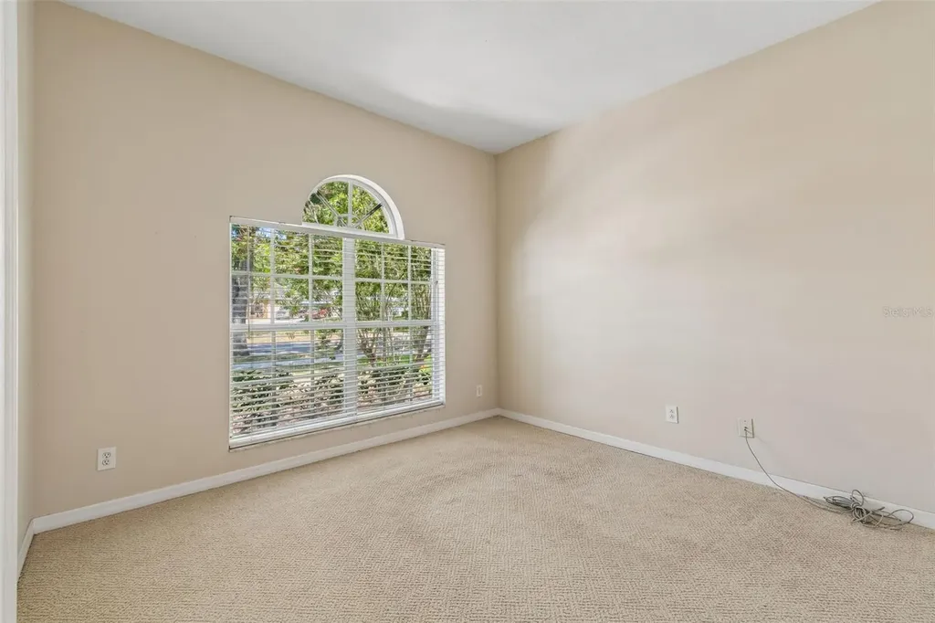 4789 Whispering Wind Avenue Tampa FL 33614