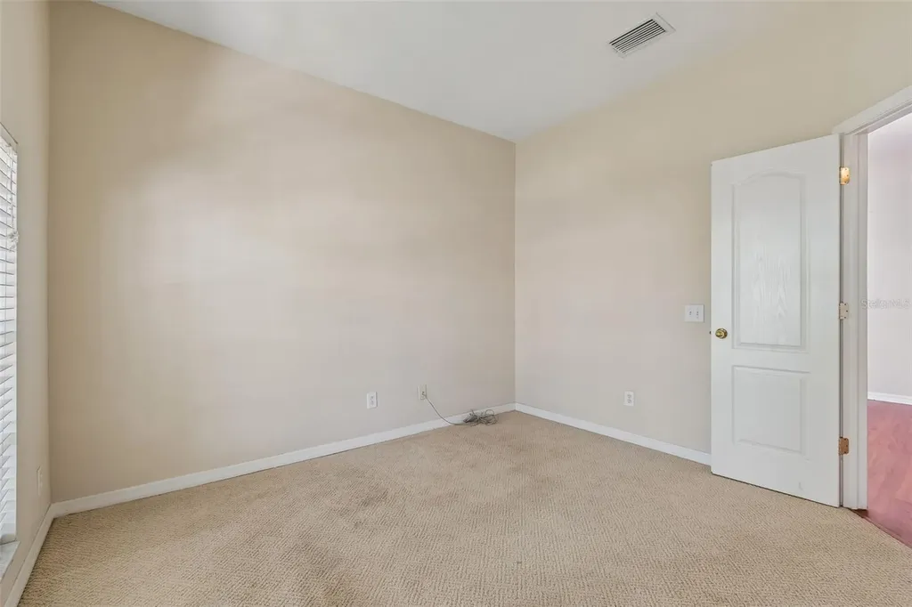 4789 Whispering Wind Avenue Tampa FL 33614