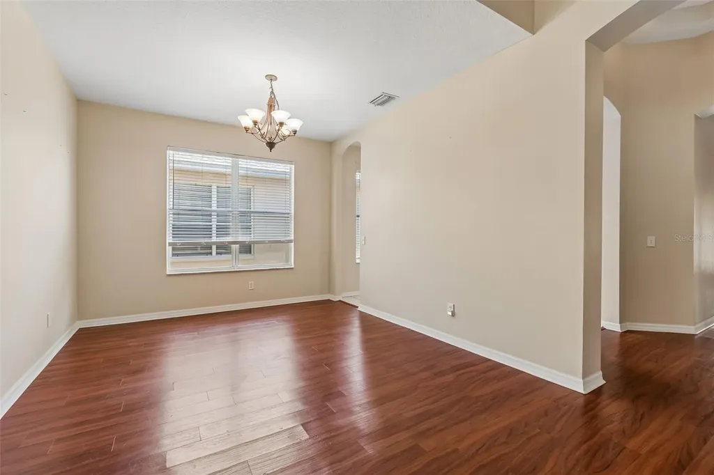 4789 Whispering Wind Avenue Tampa FL 33614