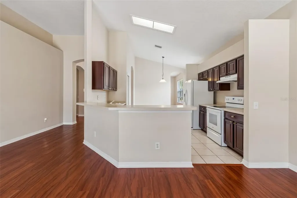 4789 Whispering Wind Avenue Tampa FL 33614