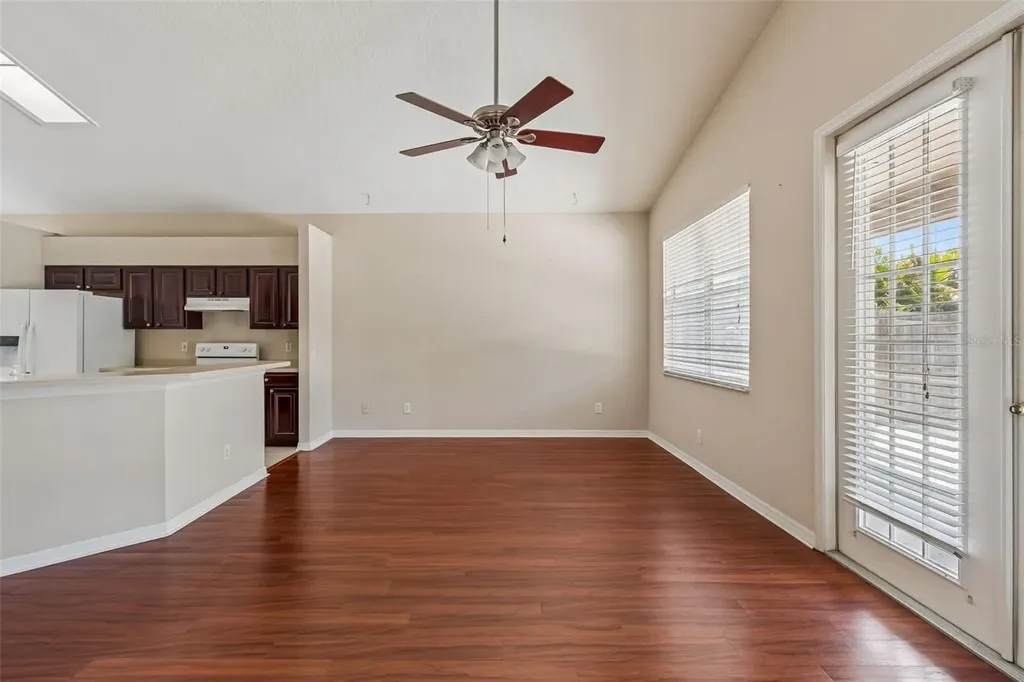 4789 Whispering Wind Avenue Tampa FL 33614