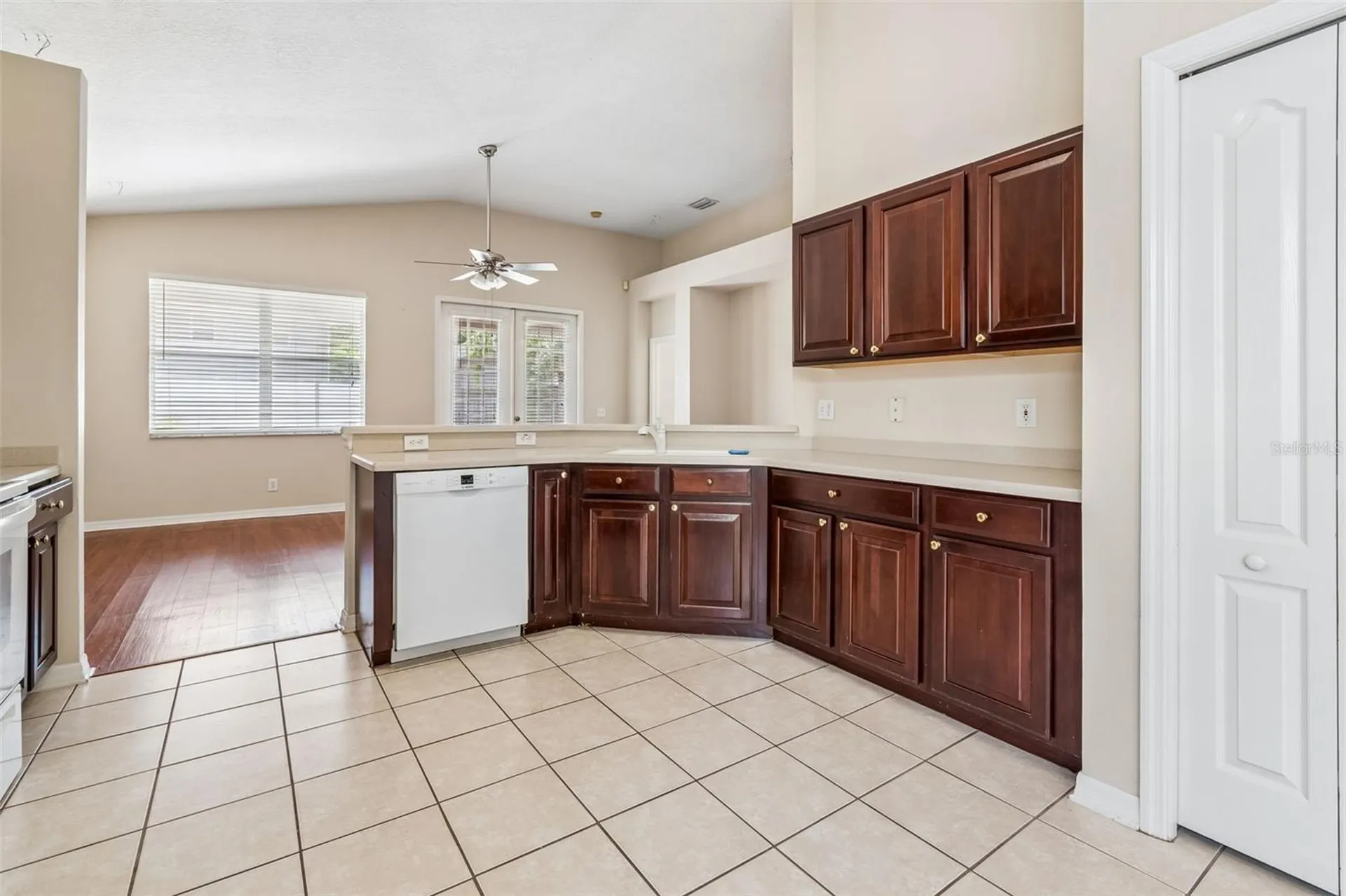 4789 Whispering Wind Avenue Tampa FL 33614