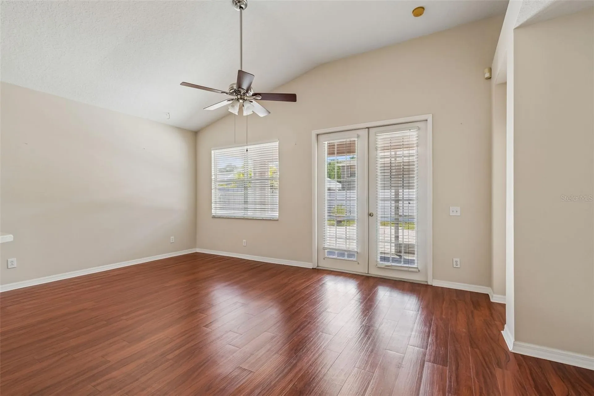 4789 Whispering Wind Avenue Tampa FL 33614