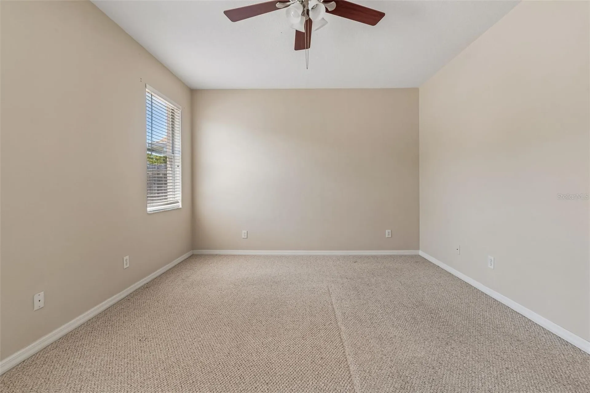 4789 Whispering Wind Avenue Tampa FL 33614