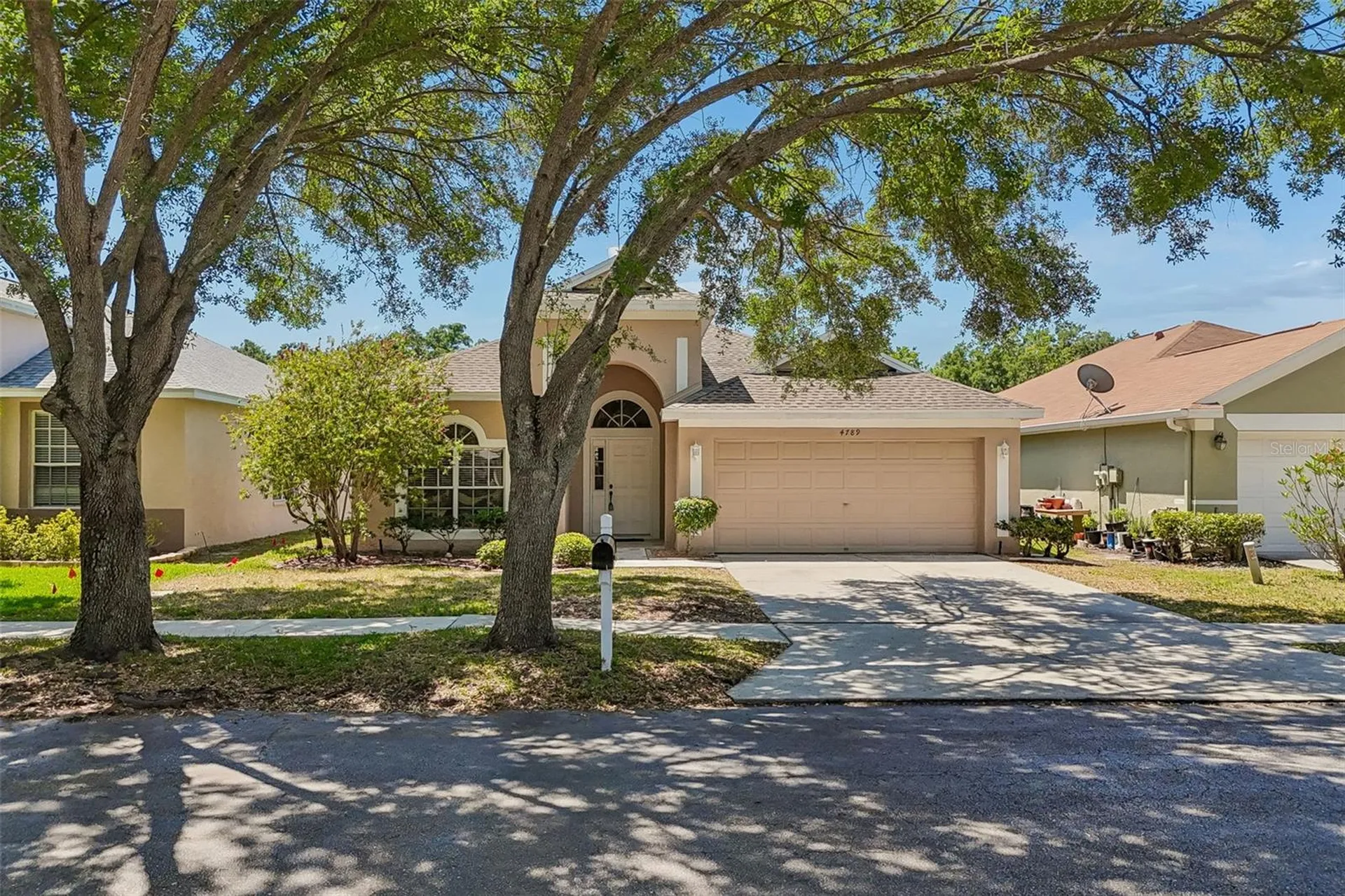 4789 Whispering Wind Avenue Tampa FL 33614