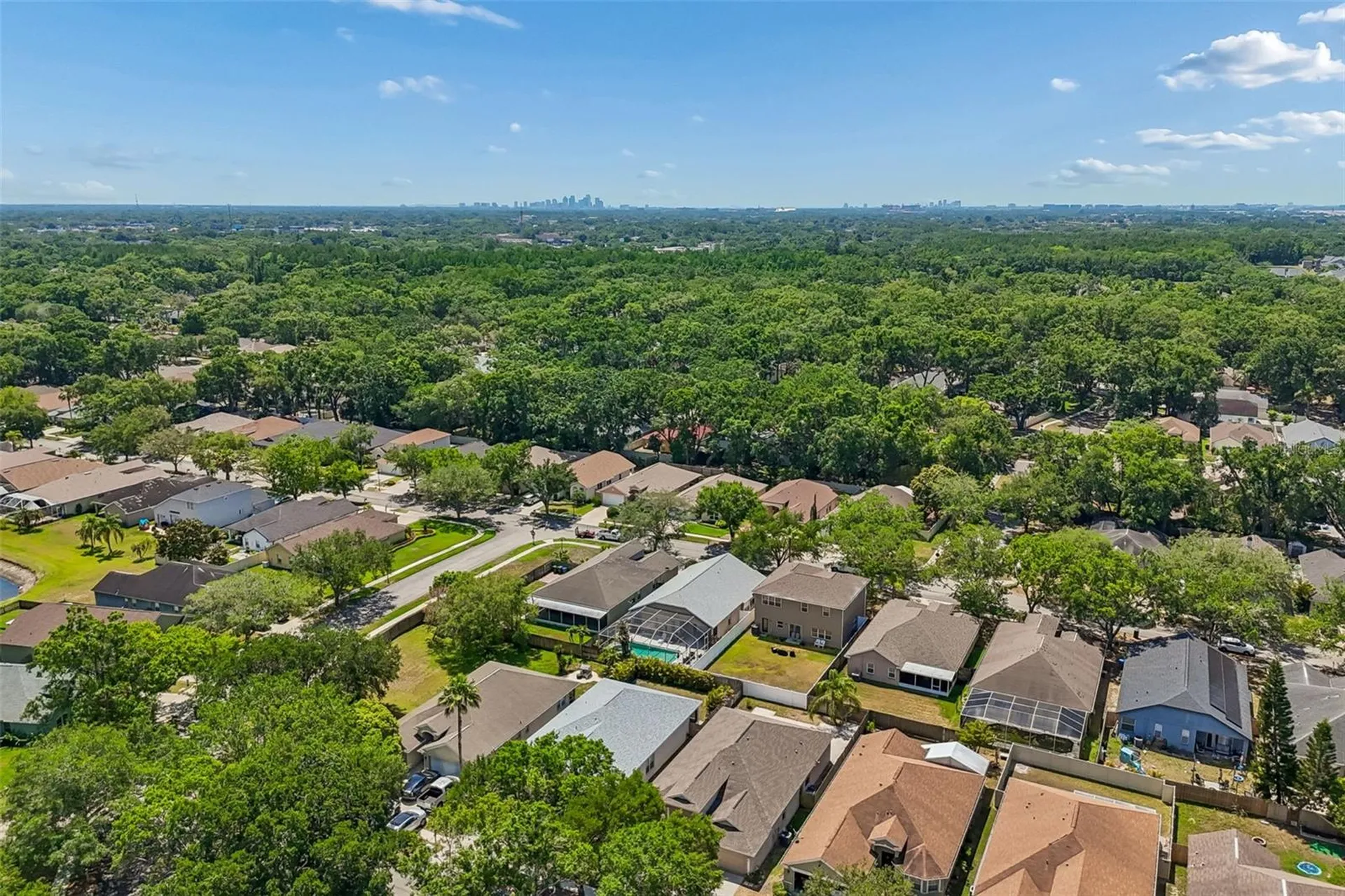 4789 Whispering Wind Avenue Tampa FL 33614