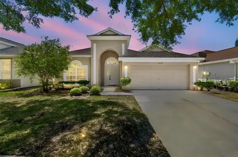 4789 Whispering Wind Avenue Tampa FL 33614