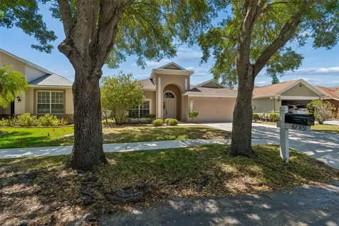 4789 Whispering Wind Avenue Tampa FL 33614