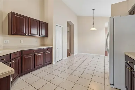 4789 Whispering Wind Avenue Tampa FL 33614