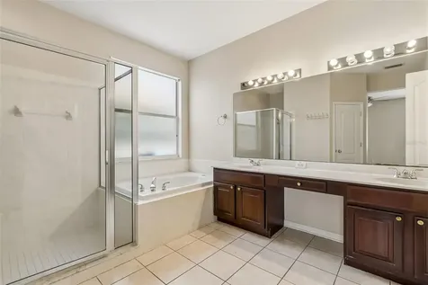 4789 Whispering Wind Avenue Tampa FL 33614