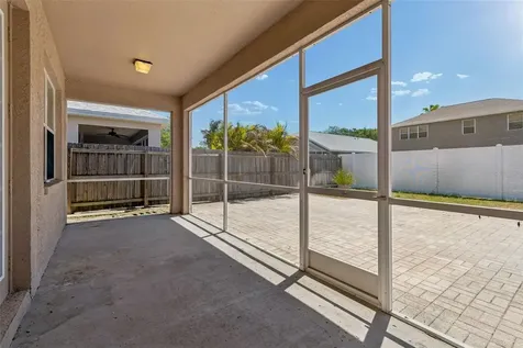 4789 Whispering Wind Avenue Tampa FL 33614