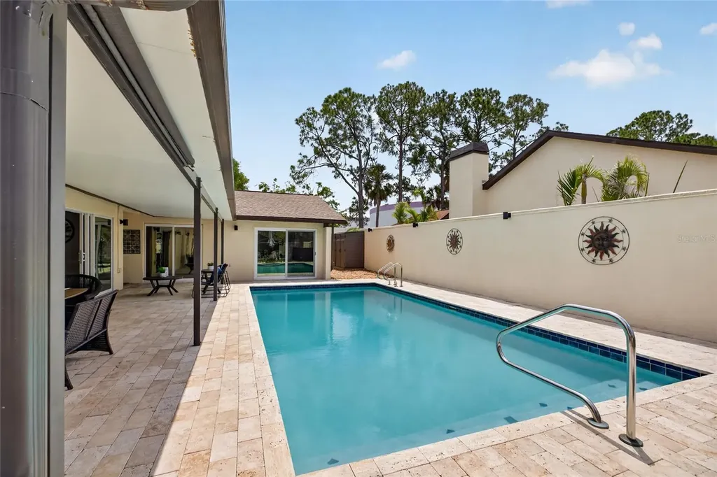 13522 Avista Drive Tampa FL 33624