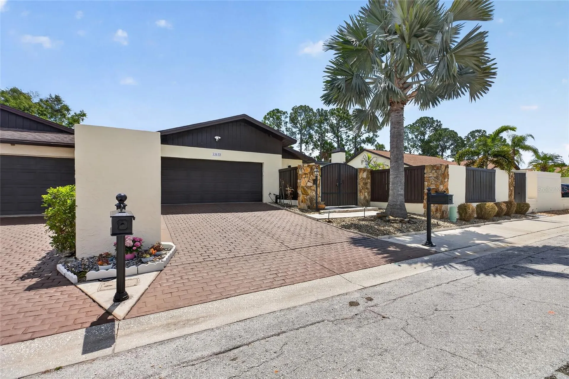 13522 Avista Drive Tampa FL 33624