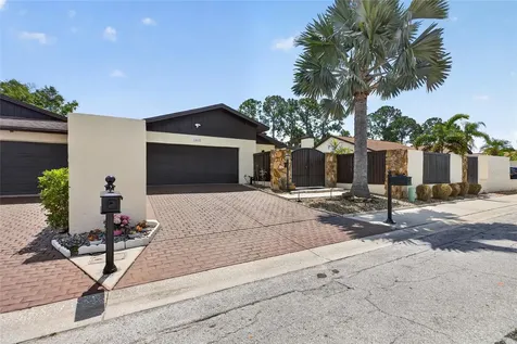 13522 Avista Drive Tampa FL 33624