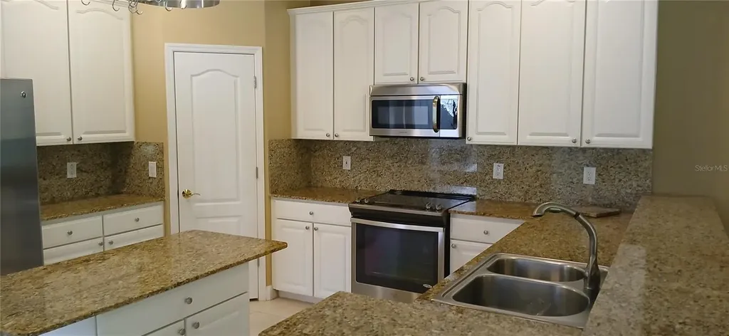 364 Ventura Drive Oldsmar FL 34677