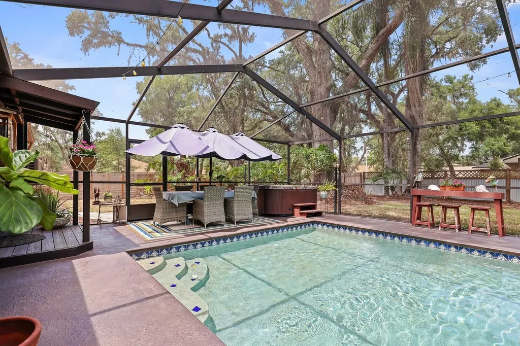 314 Bloomingfield Drive Brandon FL 33511