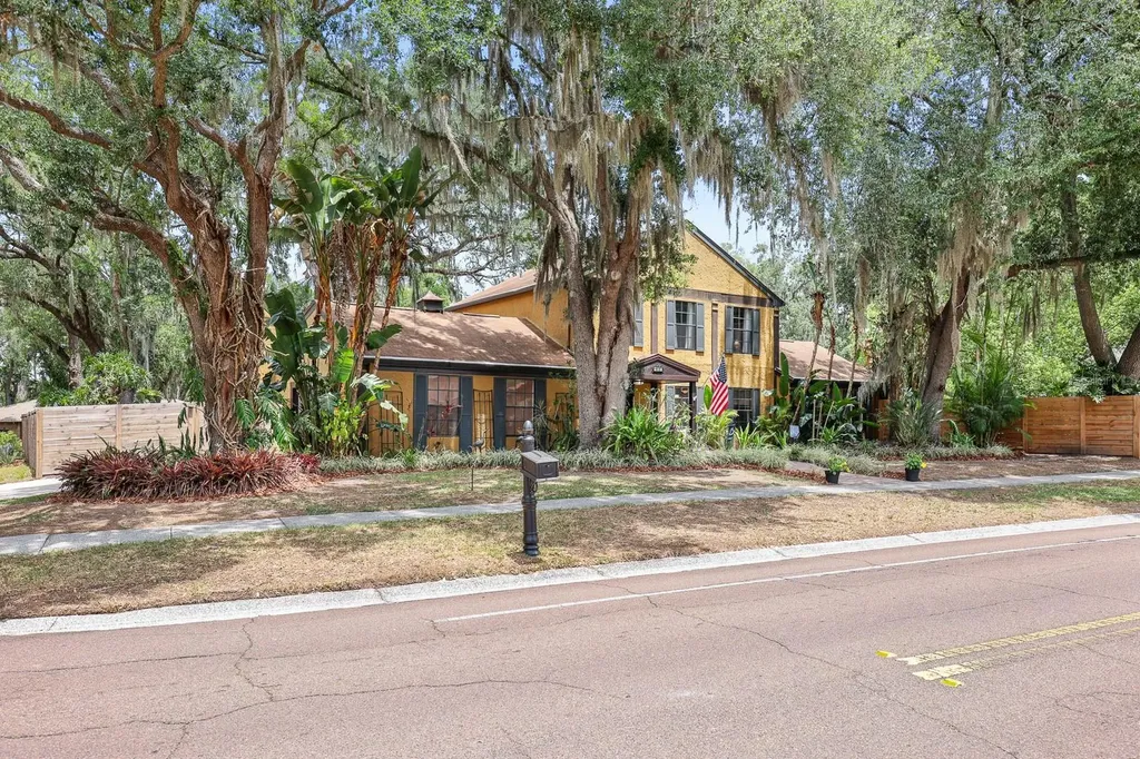 314 Bloomingfield Drive Brandon FL 33511
