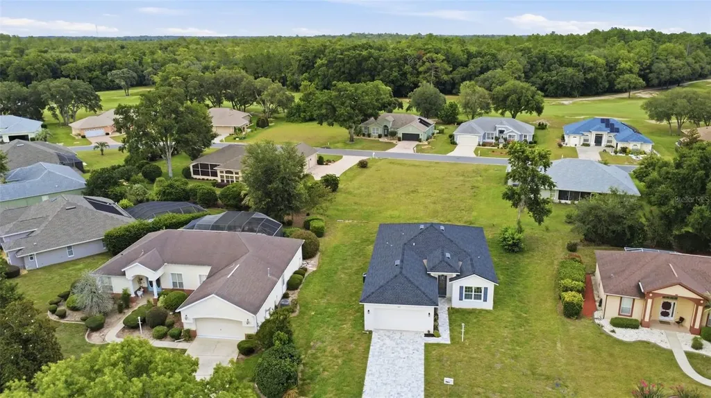 162 W Romany Loop Beverly Hills FL 34465