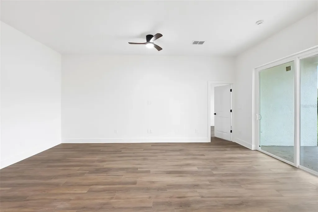 162 W Romany Loop Beverly Hills FL 34465