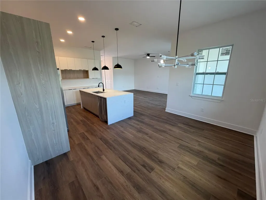 162 W Romany Loop Beverly Hills FL 34465