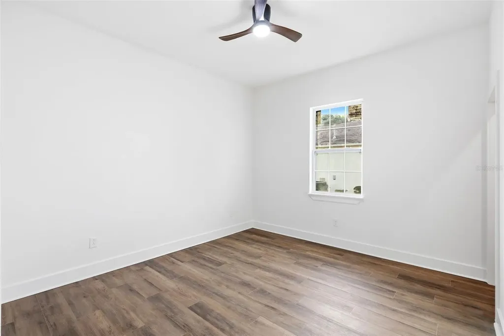 162 W Romany Loop Beverly Hills FL 34465