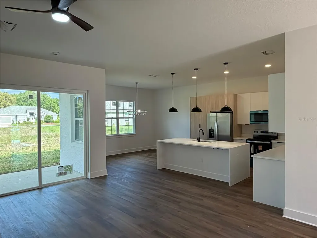 162 W Romany Loop Beverly Hills FL 34465