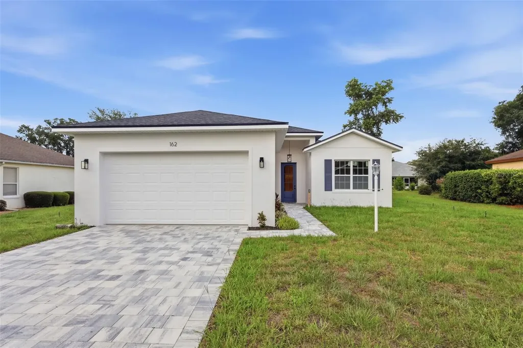 162 W Romany Loop Beverly Hills FL 34465