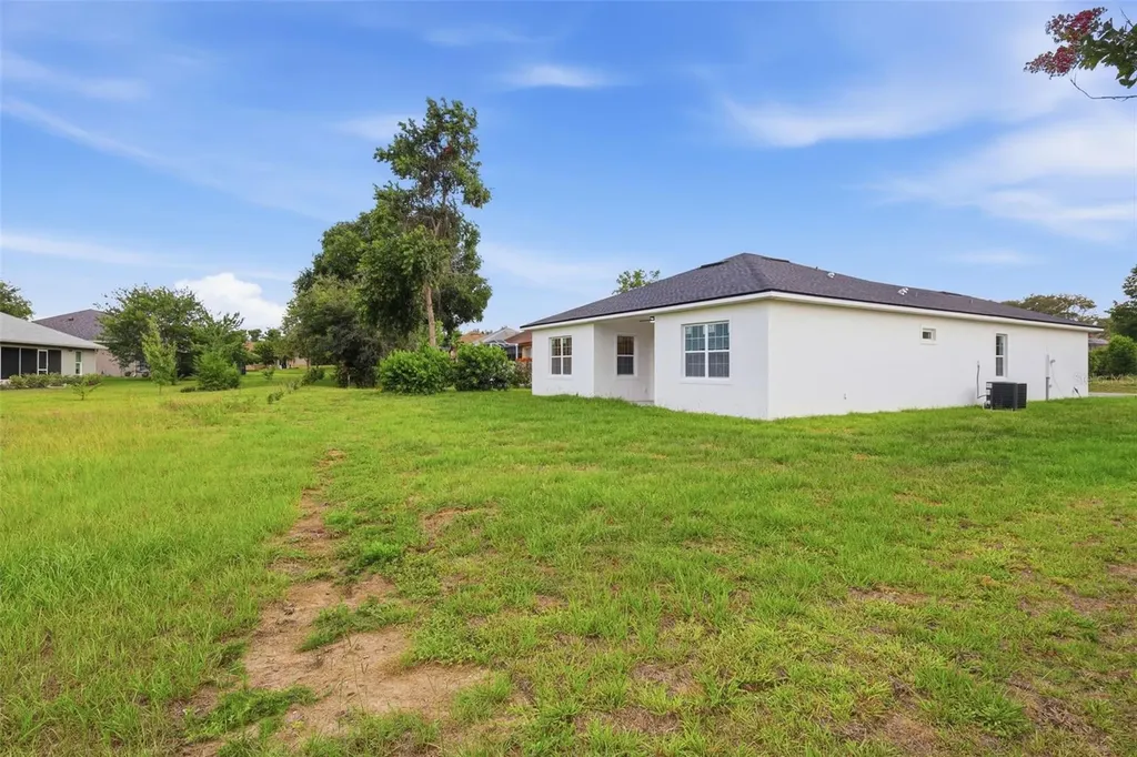 162 W Romany Loop Beverly Hills FL 34465