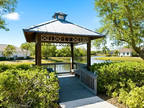 4905 Boston Common Glen Bradenton FL 34211