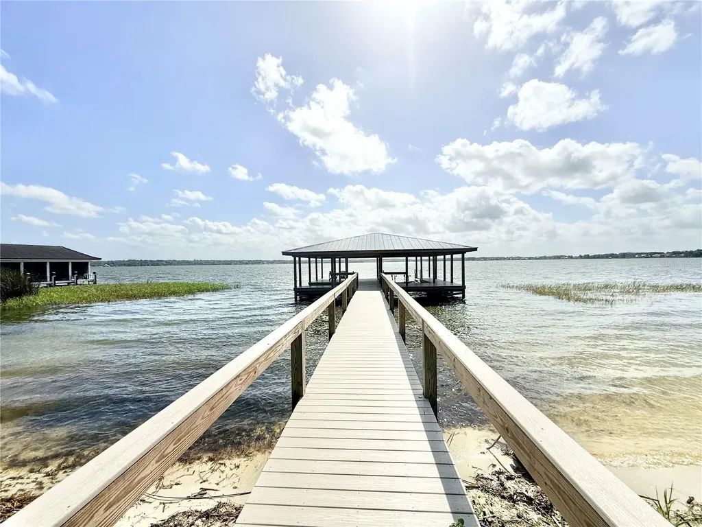 3155 Lakeshore Drive Mount Dora FL 32757