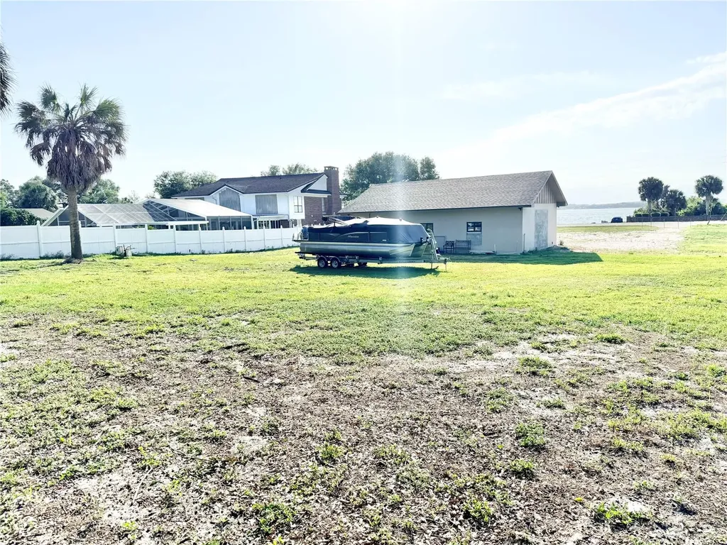 3155 Lakeshore Drive Mount Dora FL 32757