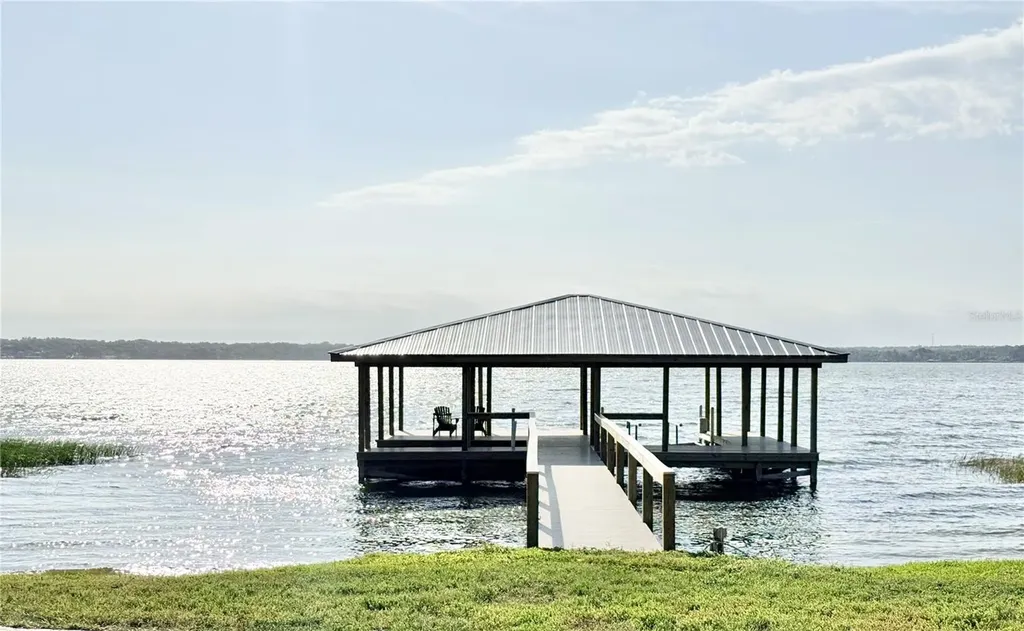 3155 Lakeshore Drive Mount Dora FL 32757