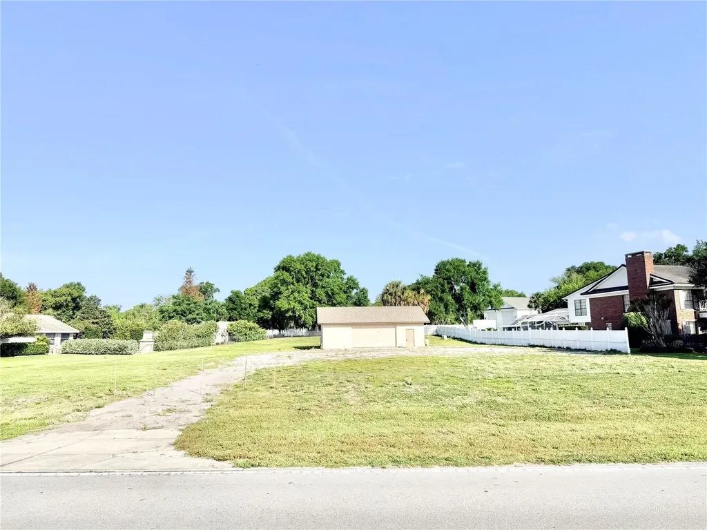 3155 Lakeshore Drive Mount Dora FL 32757