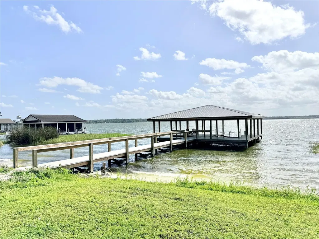 3155 Lakeshore Drive Mount Dora FL 32757