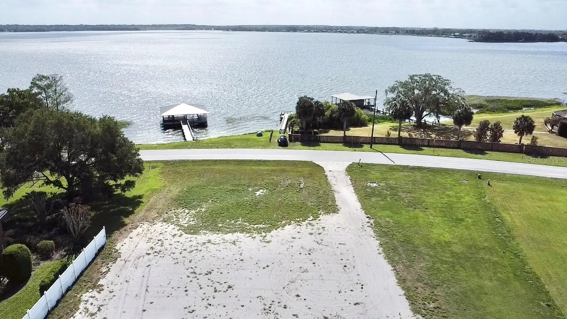3155 Lakeshore Drive Mount Dora FL 32757