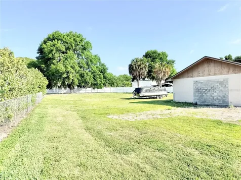 3155 Lakeshore Drive Mount Dora FL 32757