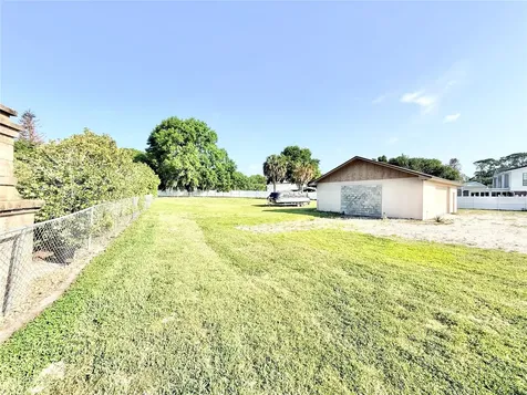3155 Lakeshore Drive Mount Dora FL 32757