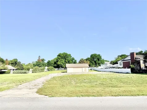 3155 Lakeshore Drive Mount Dora FL 32757