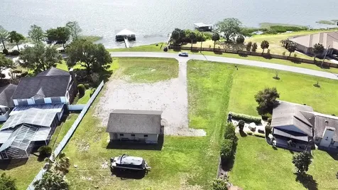 3155 Lakeshore Drive Mount Dora FL 32757