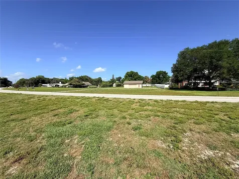 3155 Lakeshore Drive Mount Dora FL 32757