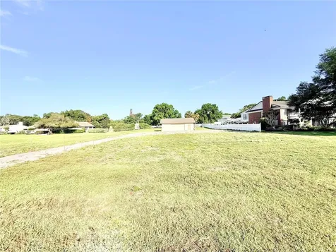 3155 Lakeshore Drive Mount Dora FL 32757