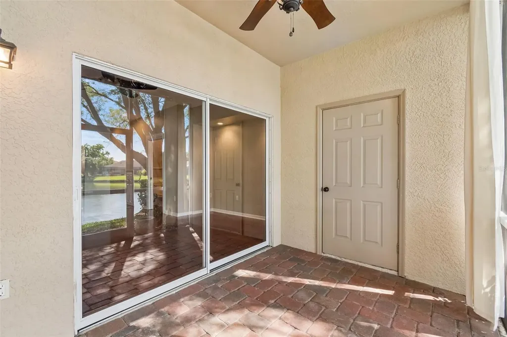 18529 Pebble Lake Court Tampa FL 33647