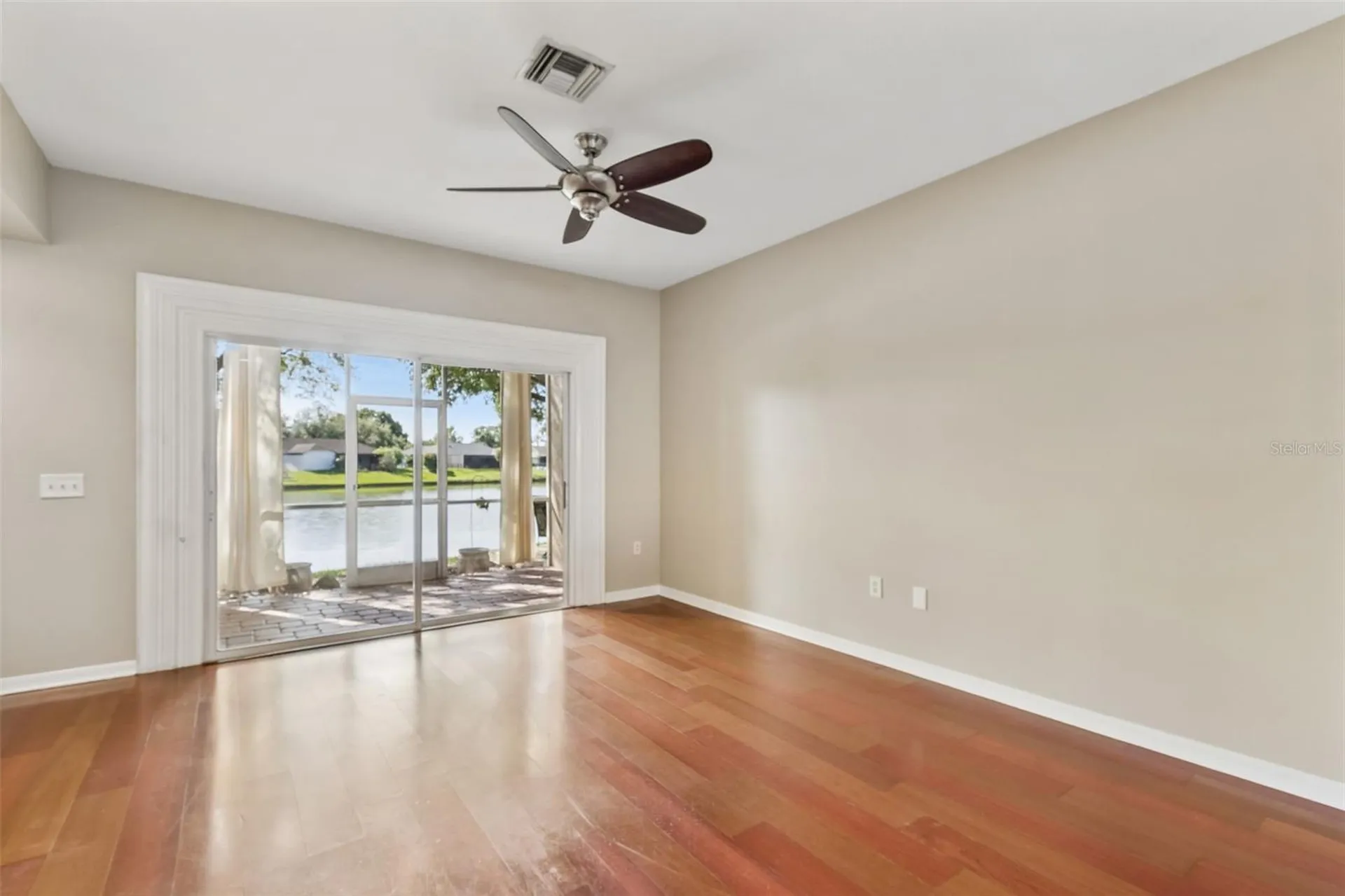 18529 Pebble Lake Court Tampa FL 33647