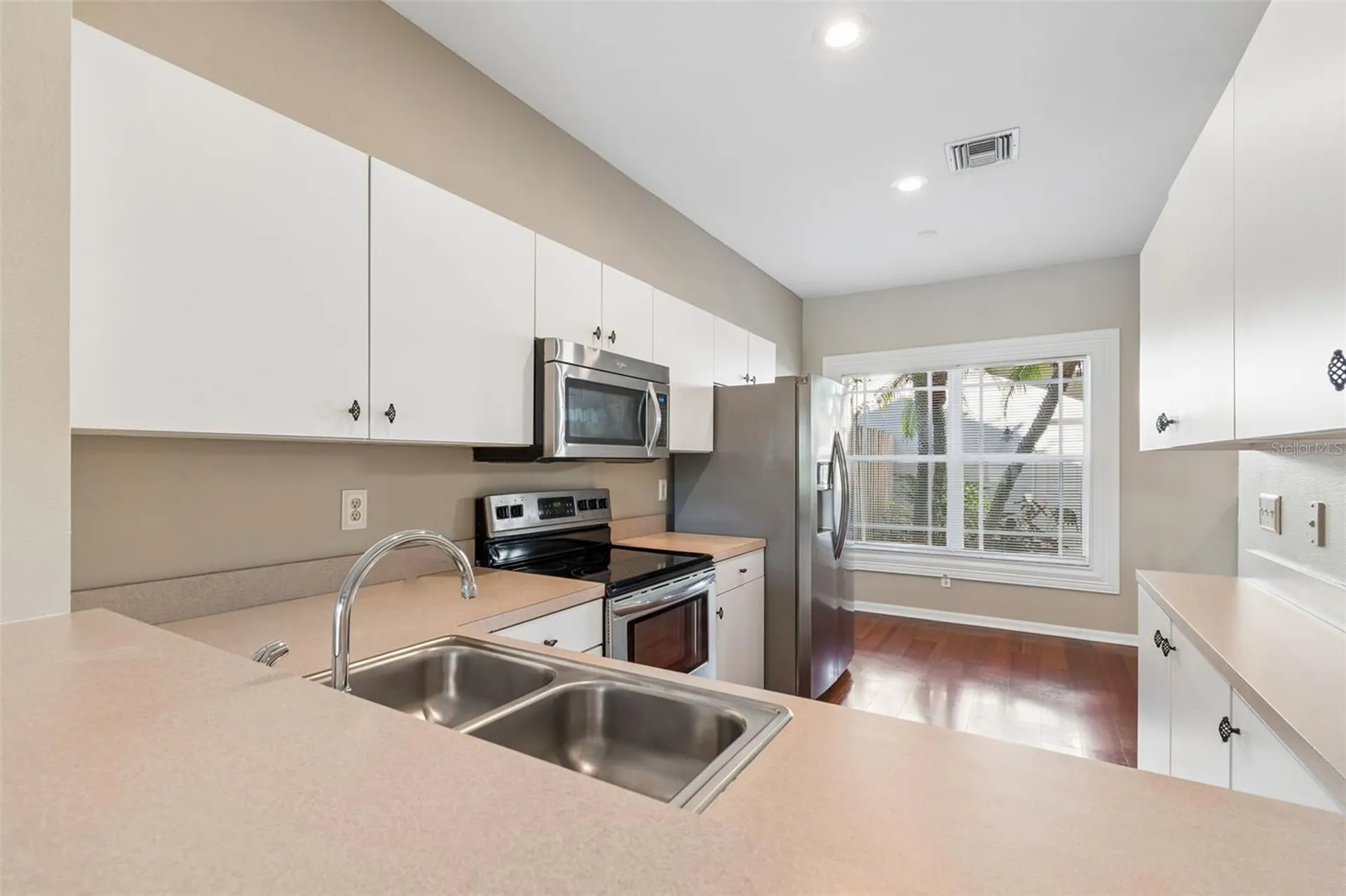 18529 Pebble Lake Court Tampa FL 33647