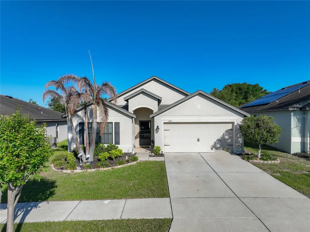 817 Laurel View Way Groveland FL 34736