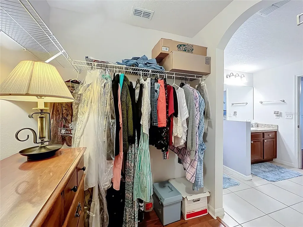 817 Laurel View Way Groveland FL 34736
