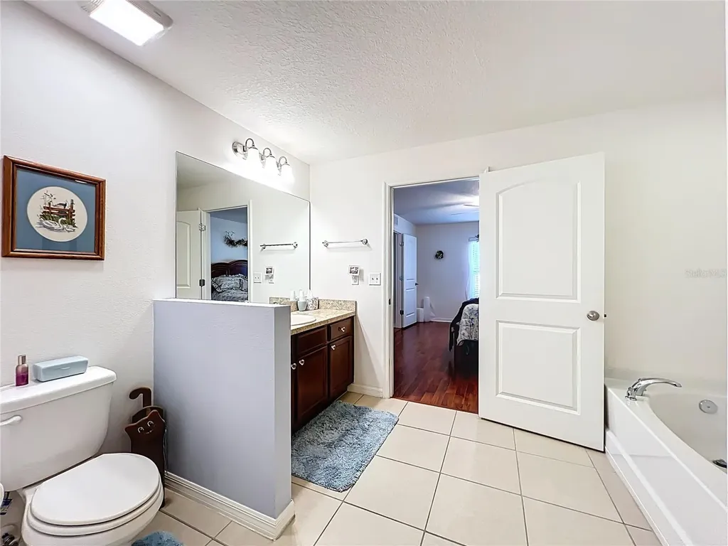 817 Laurel View Way Groveland FL 34736